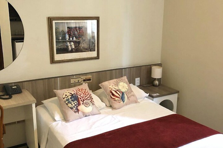 Room 15 of 64