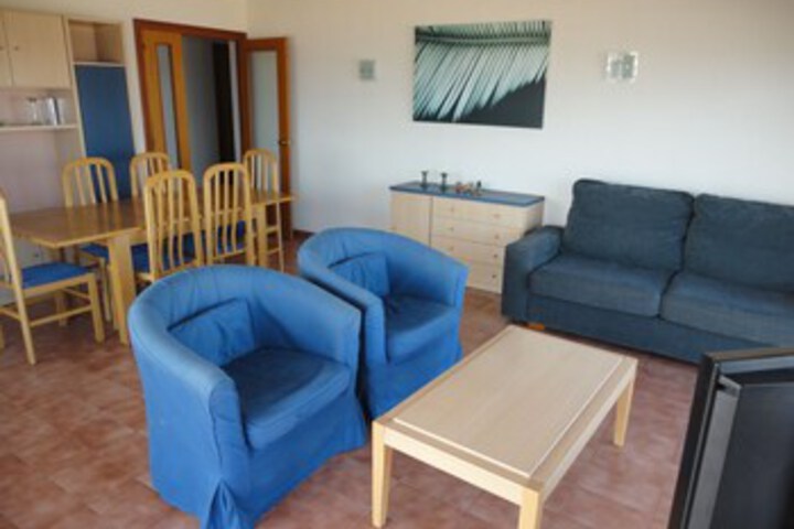 Room 6 of 15