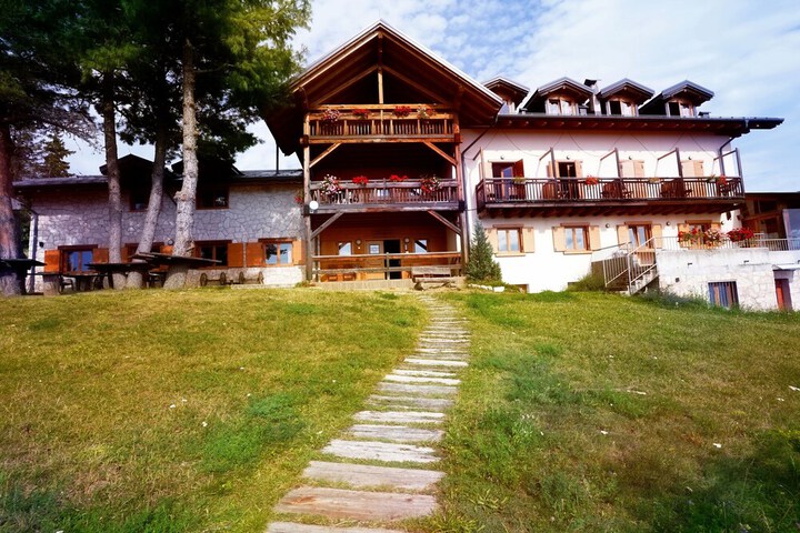 Rifugio Predaia ai Todesci in Predaia