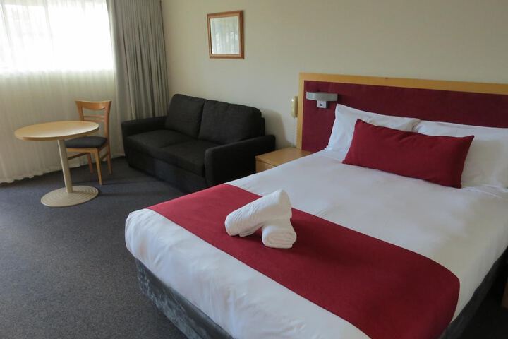 Room 16 of 56
