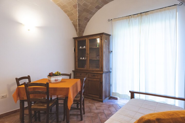 Room 19 of 28