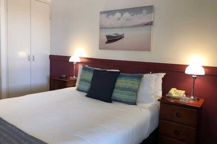 Room 7 of 23