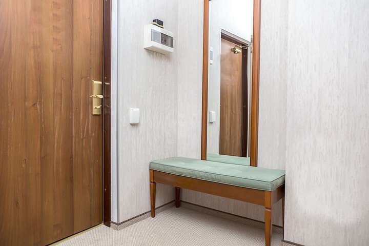 Room 27 of 59