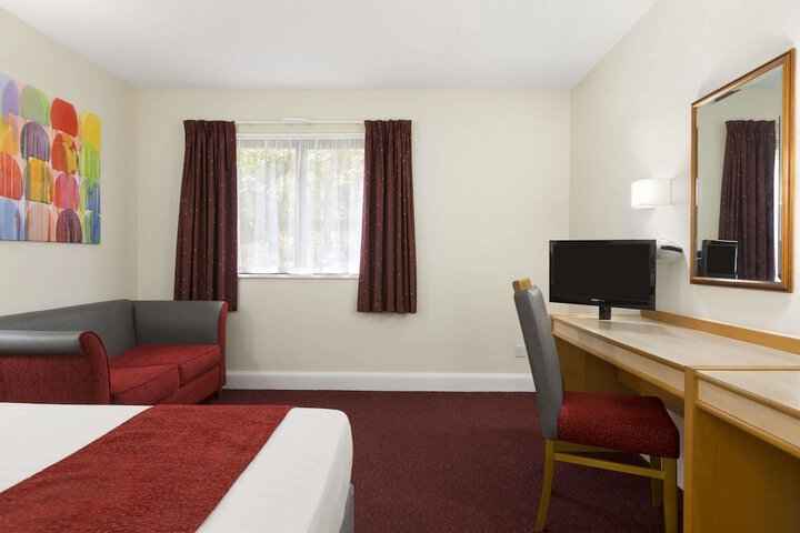 Room 7 of 22