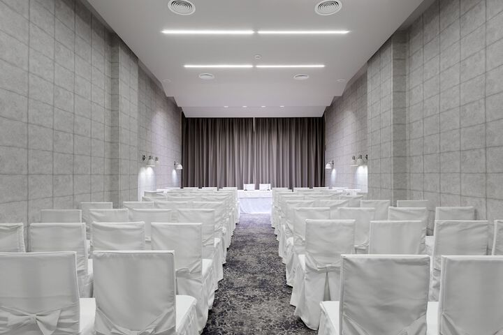 Ballroom/Hall 228 of 295