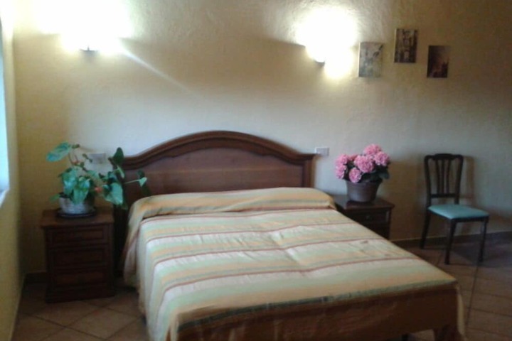 Room 10 of 43