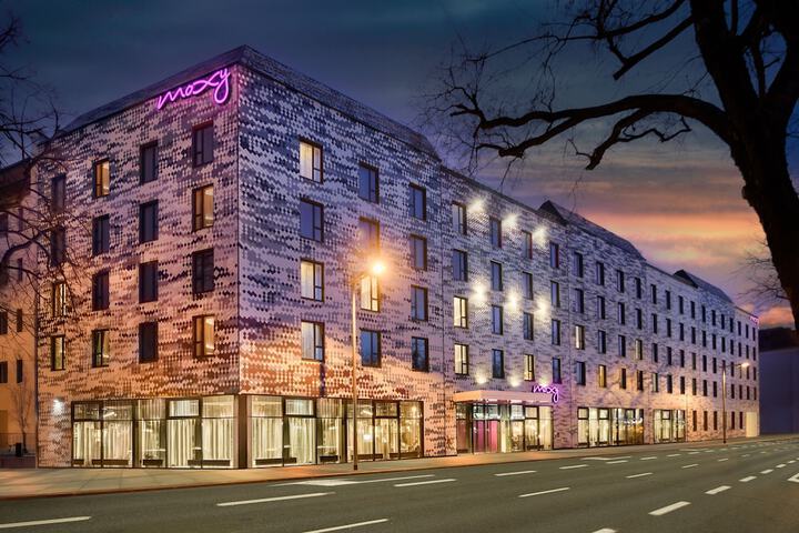 Hotel 85 of 87