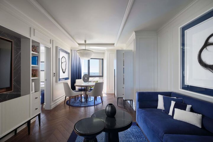 Room 41 of 165