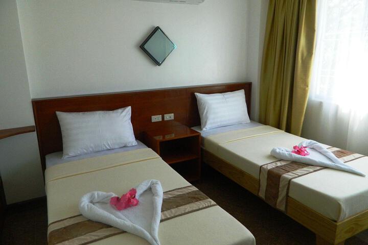 Room 1 of 2