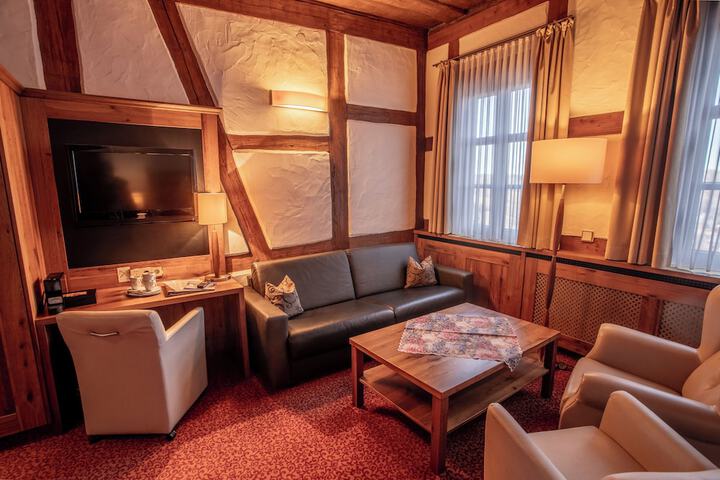 Room 41 of 146
