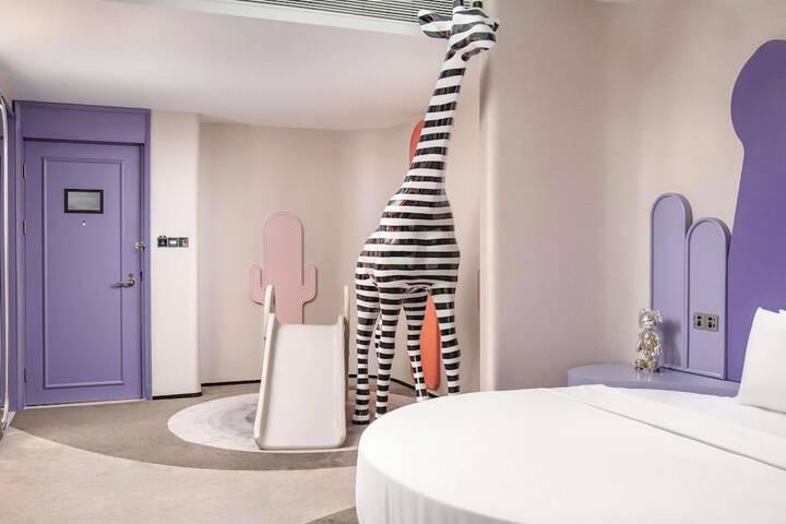 Hotel Interior 59 of 133