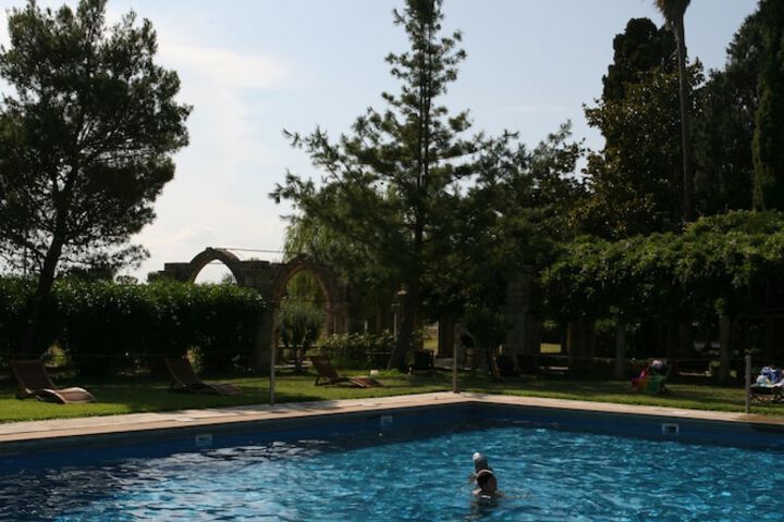Pools & Facilities