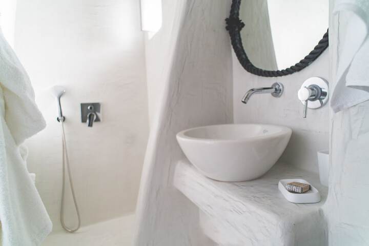 Room 45 of 62