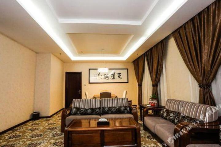 Longteng Hotel