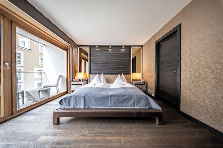 Room 19 of 74