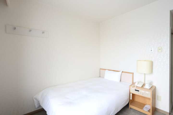 Room 8 of 52