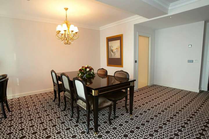 Dining Photos