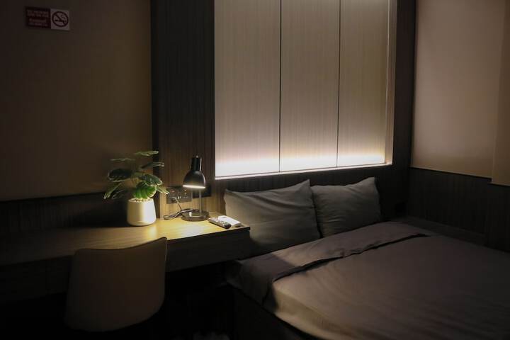 Room 22 of 49