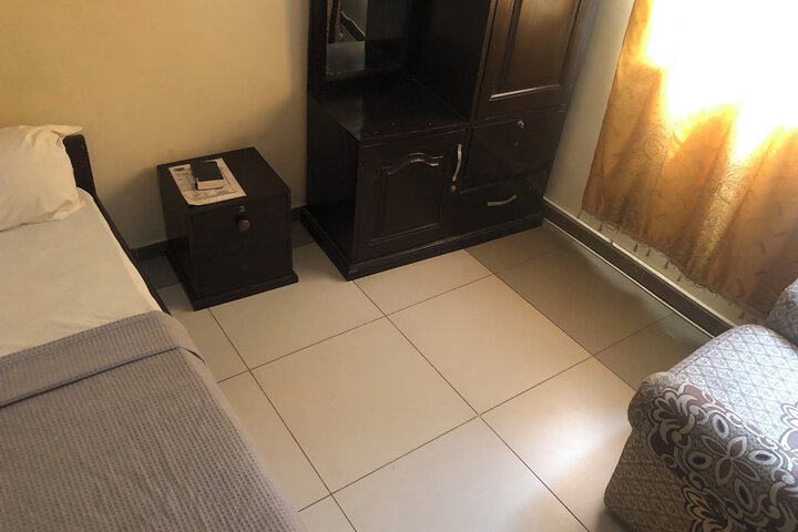 Room 15 of 22