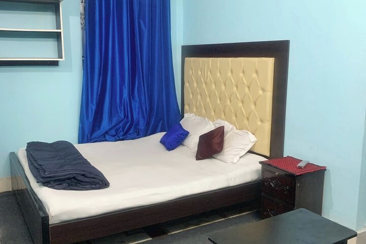 Room 5 of 23