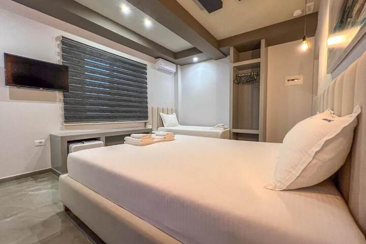Room 12 of 41