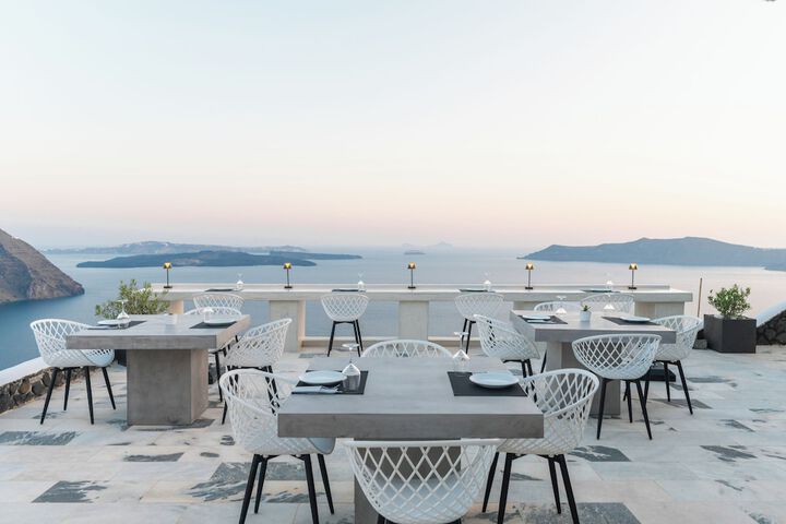 Dining 91 of 144