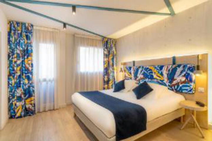 Suite room