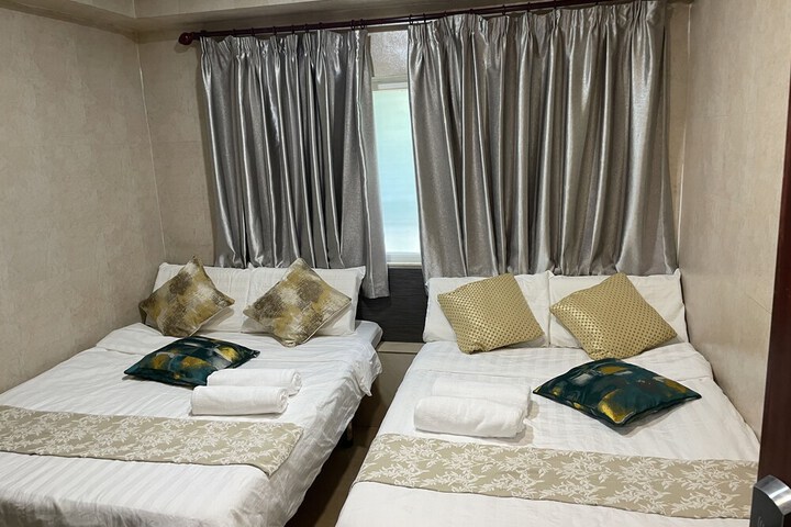 Room 73 of 195