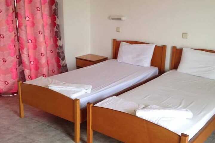 Room 7 of 50