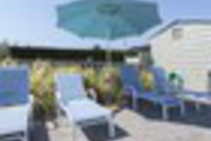 Pool 623 of 663