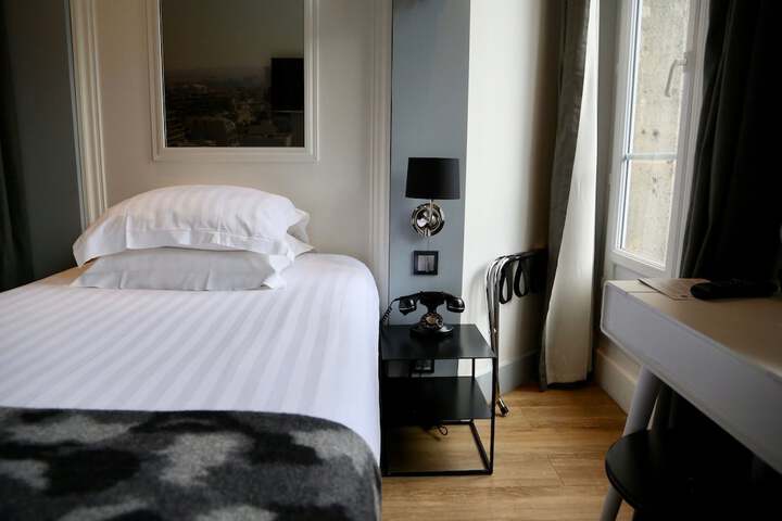 Room 17 of 105