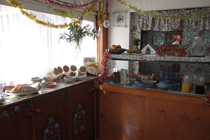 Breakfast/Coffee Service 106 of 177