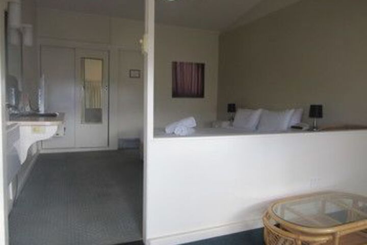 Room 48 of 89