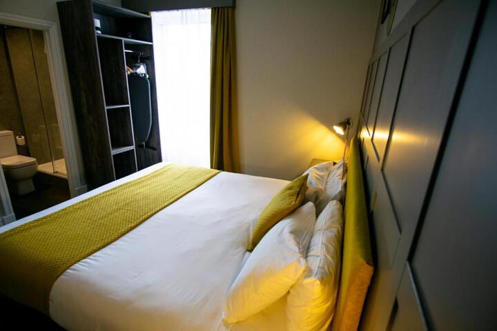 Photo 8