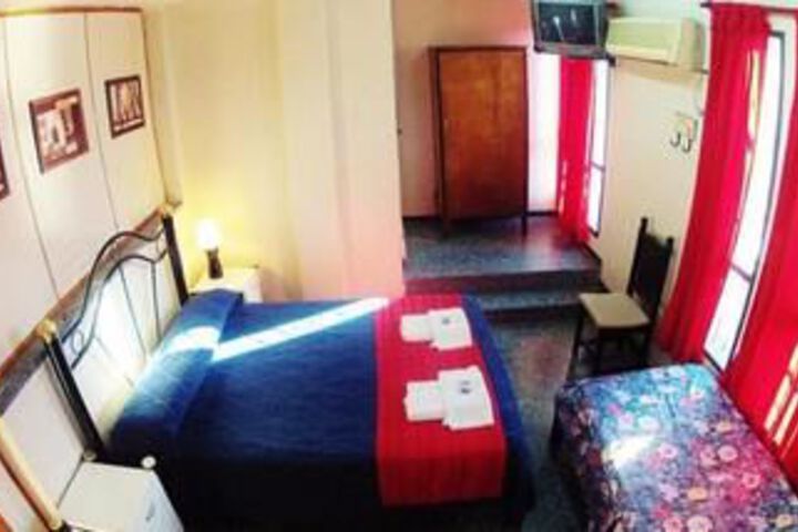 Room 15 of 18