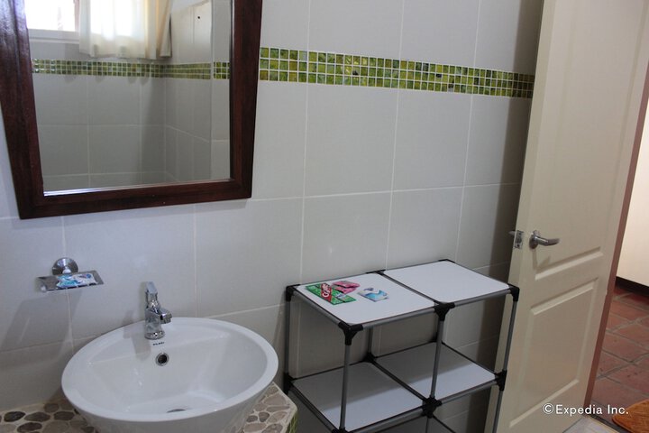Room 14 of 34