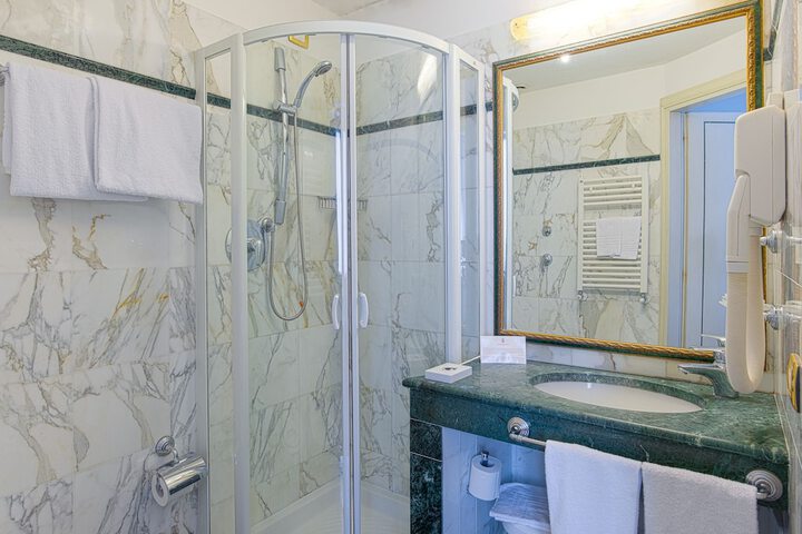 Bathroom Interior Photo