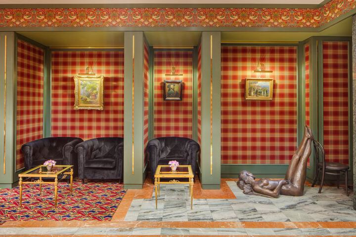 Guest Lobby