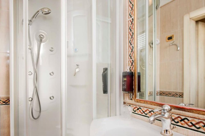 Clean Restrooms