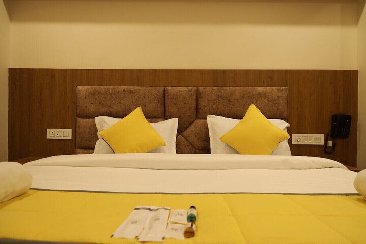 Room 5 of 30