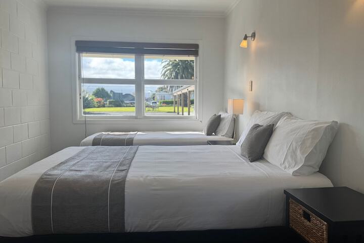 Room 4 of 22
