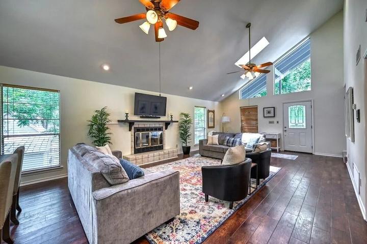 Photo of Luxury Riverfront Oasis W / boat Dock-grill-firepit!