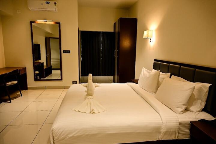 Room 13 of 61