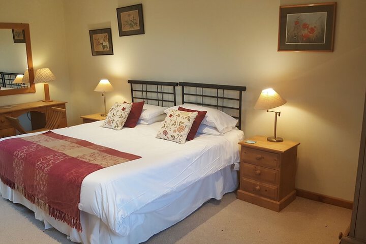 Room 2 of 19