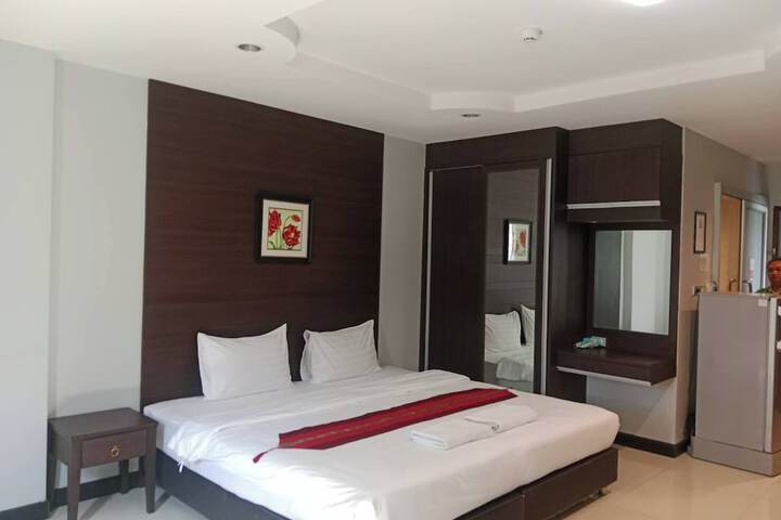 Room 18 of 36