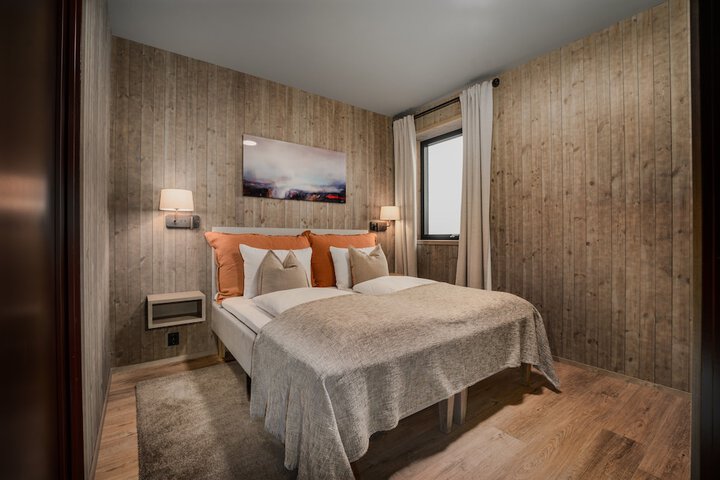 Room 17 of 84