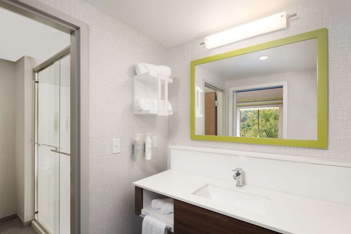 Bathroom shower