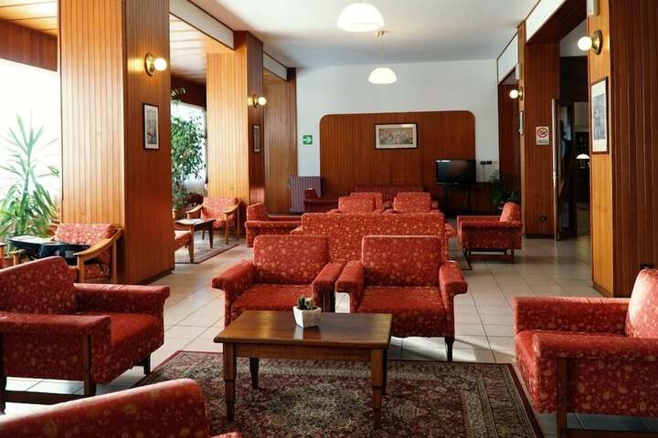 Hotel Interior 3 of 19