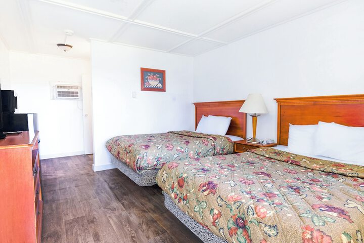 Room 10 of 36