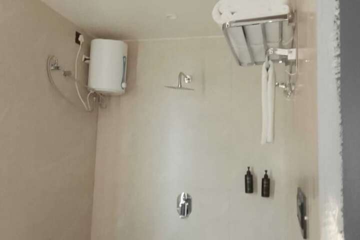 Room 44 of 72